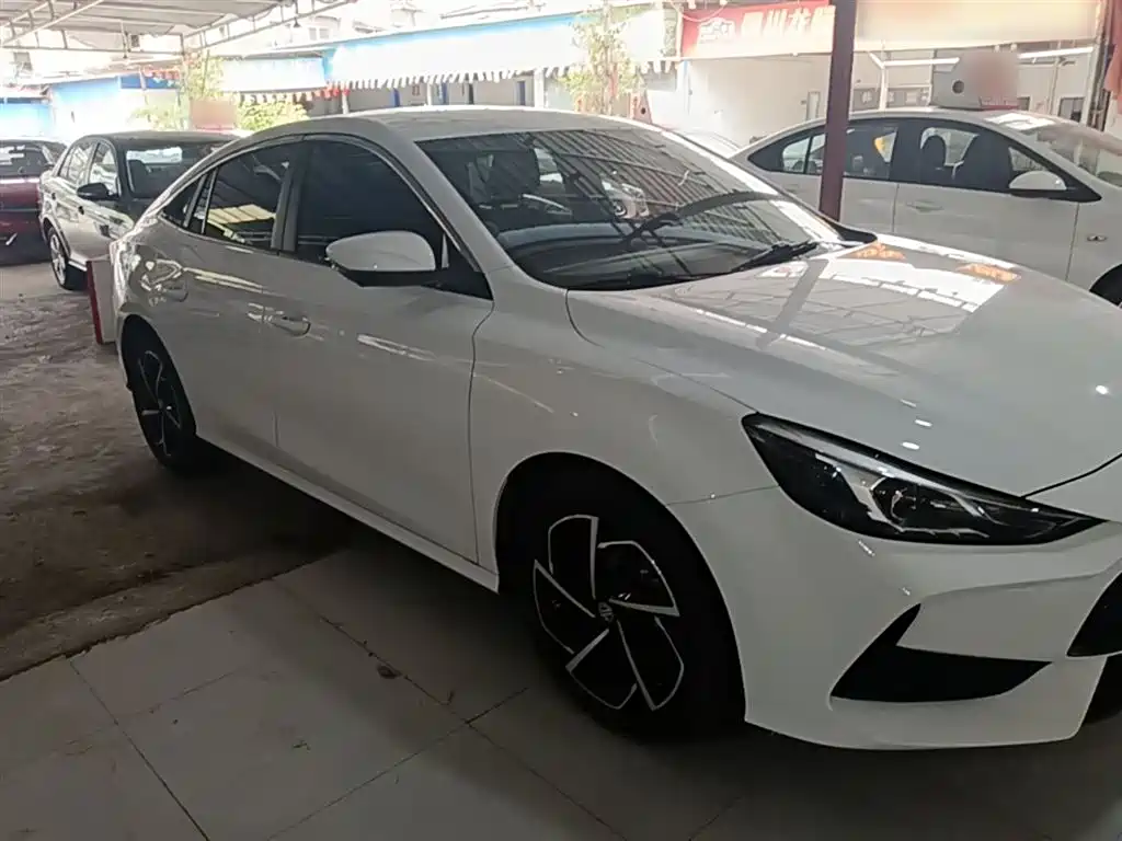 MG5 Facelift 300 TGI DCT Youth Luxury Grand Enjoyment