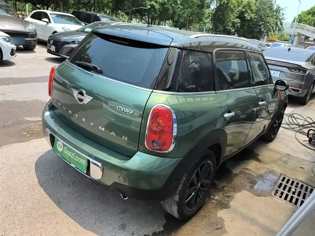 MINI COUNTRYMAN 1.6 L COOPER Fun