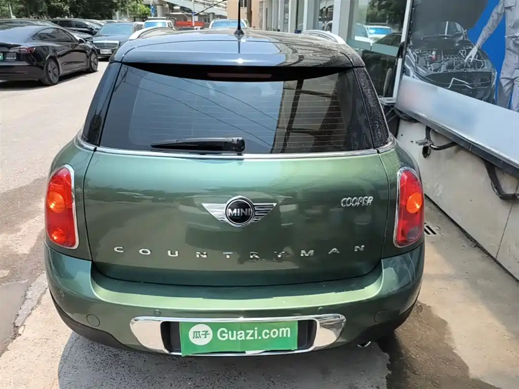 MINI COUNTRYMAN 1.6 L COOPER Fun