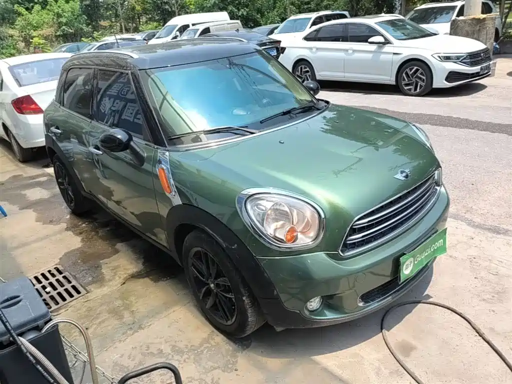 MINI COUNTRYMAN 1.6 L COOPER Fun
