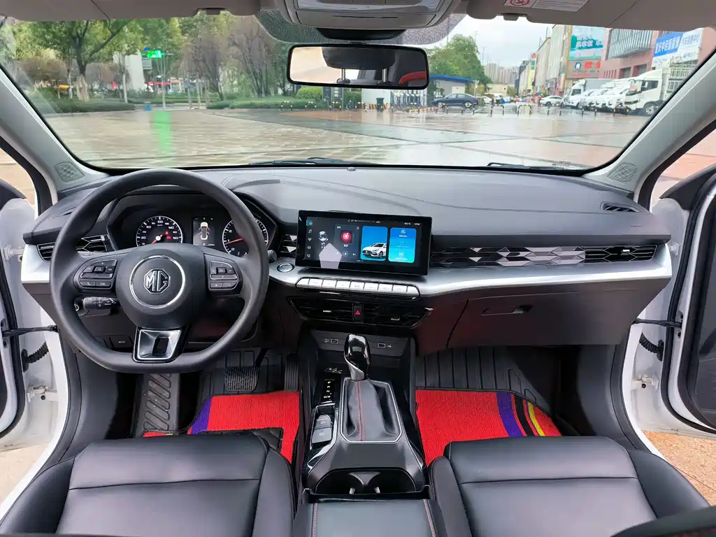 MG5 180 DVVT CVT Youth Luxury