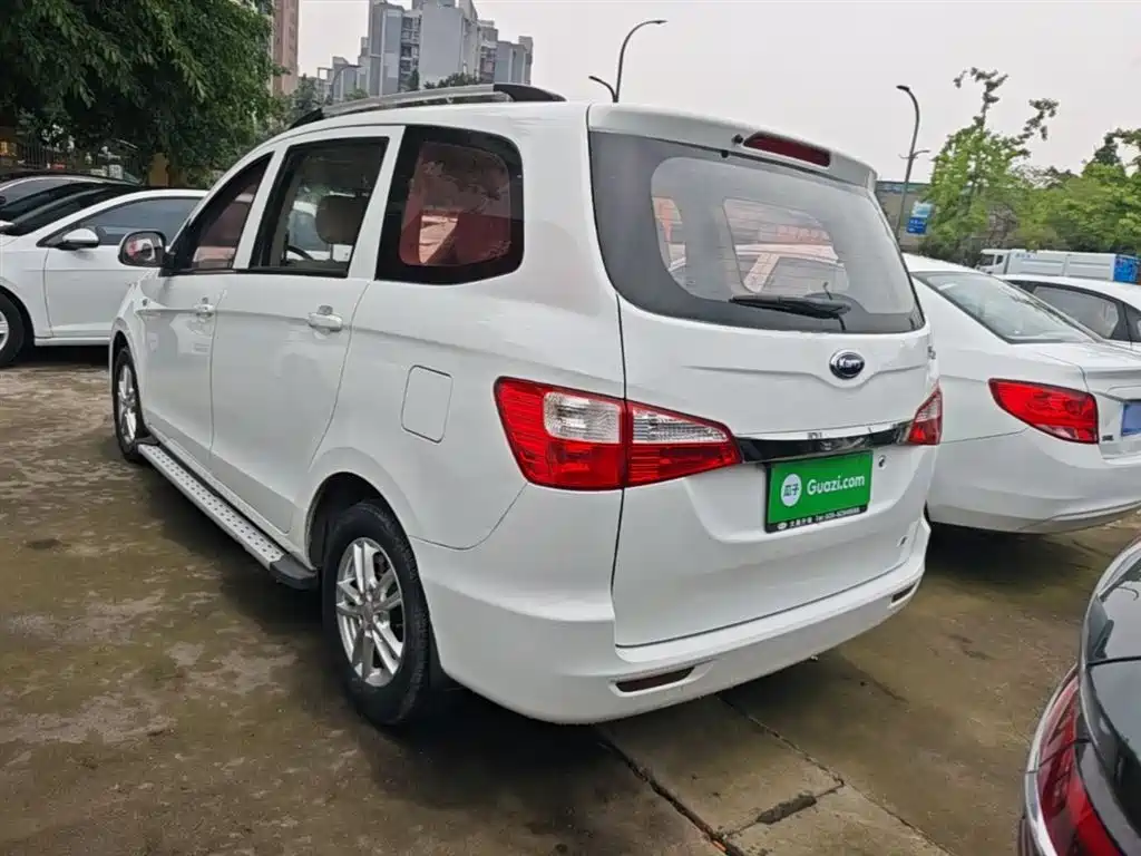 Karry K50 开瑞K50 2015款 1.5 L 自动舒适型