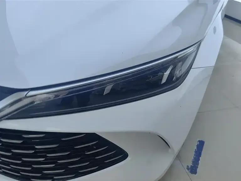 BYD Qin L DM-i 80 KM Transcend