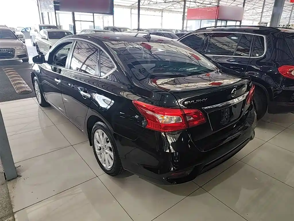 Sylphy 1.6 XV CVT Premium