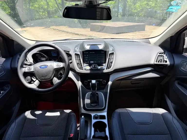 Ford Kuga 1.5 L GTDi 2 WD Style