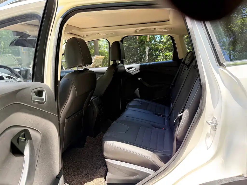 Kuga 1.5 L GTDi 2 WD Style