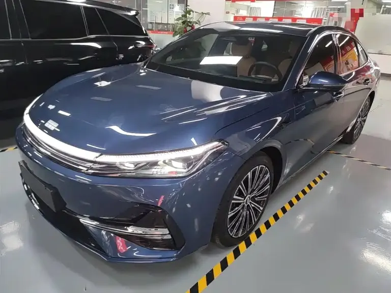 Geely Galaxy A7 银河A7 EM 2025款 EM-i 150 km 星舰版