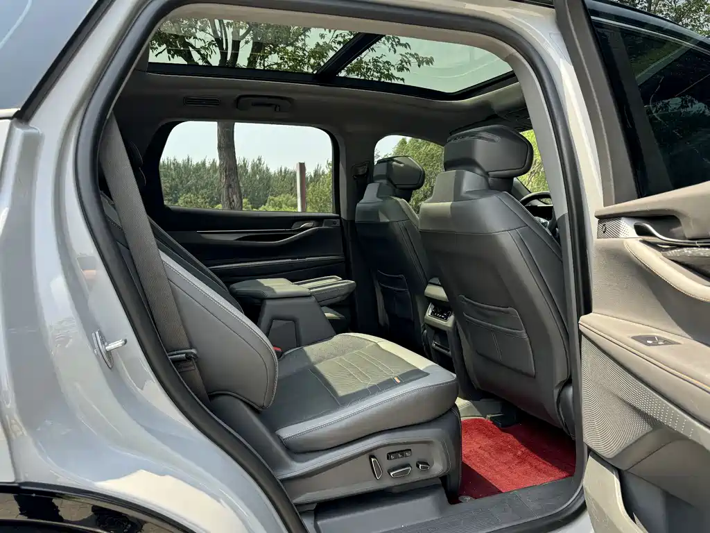 Edge Edge L 2.0 T EcoBoost 4 WD 7-seat Supreme