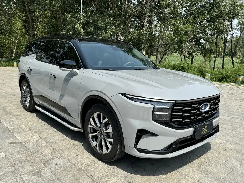 Edge Edge L 2.0 T EcoBoost 4 WD 7-seat Supreme