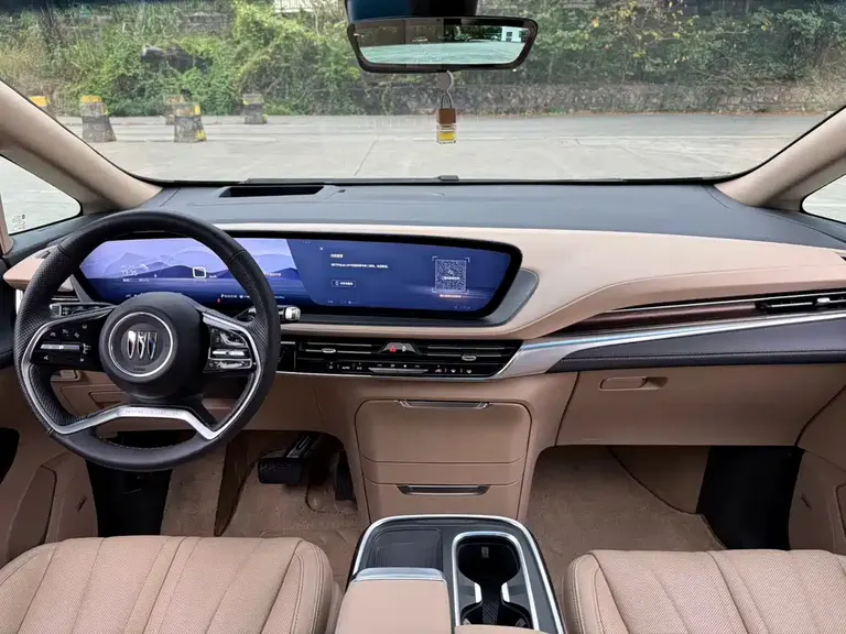 Buick Century 2.0 T 7-seat Premium Enjoyment
