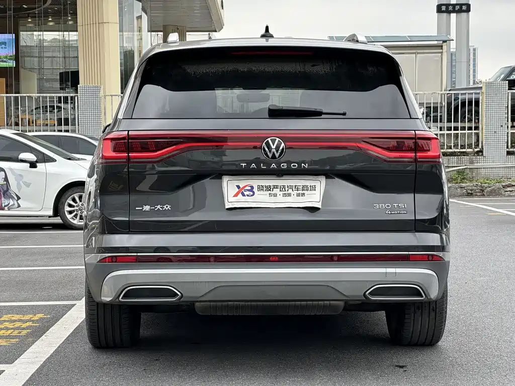Talagon 380 TSI 4 WD Flagship Victory Realm 6-seat