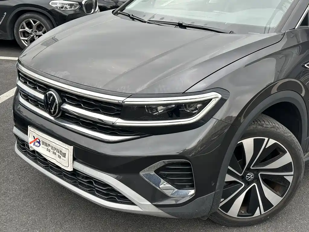 Talagon 380 TSI 4 WD Flagship Victory Realm 6-seat