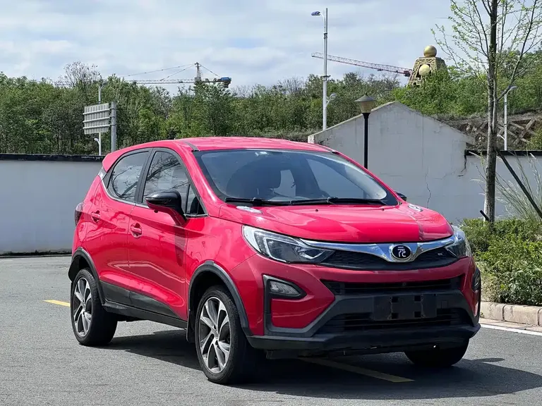 BYD Yuan 1.5 L Auto Cool Dazzle Connected