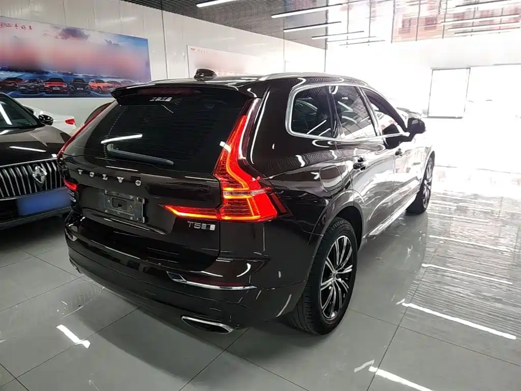 Volvo XC60 T5 4 WD Smart Grace Luxury