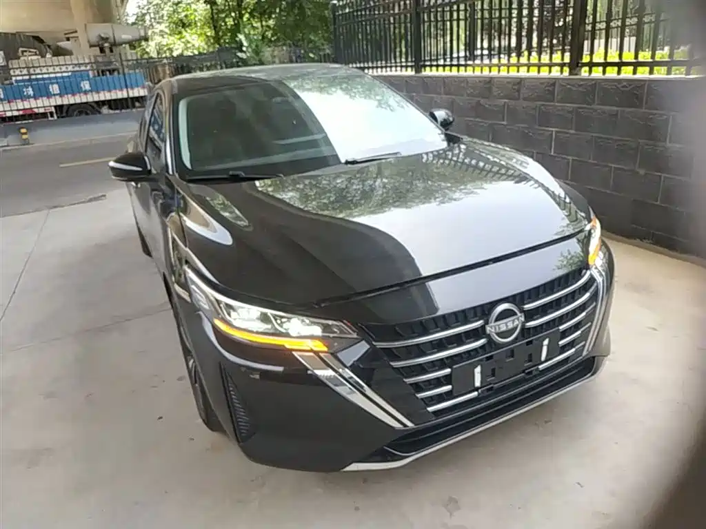 Sylphy 1.6 L CVT Joy