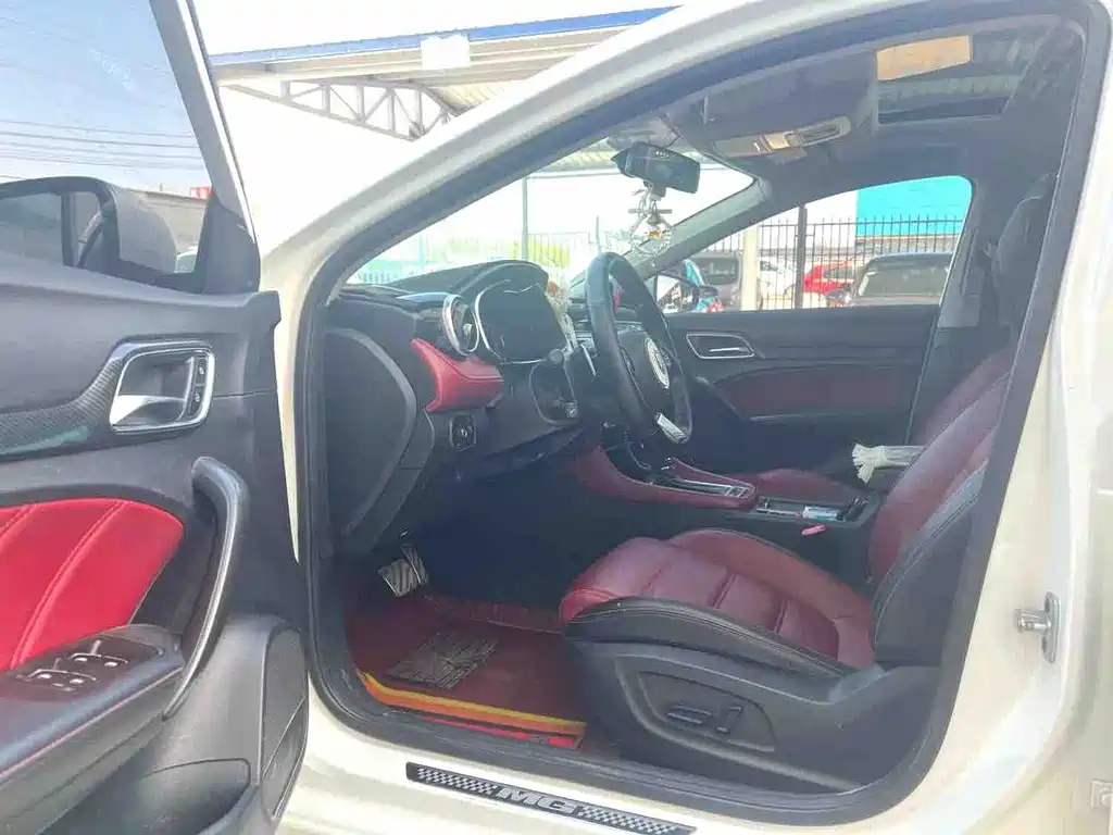 MG6 20 T Auto Trophy Premium Internet CN-V