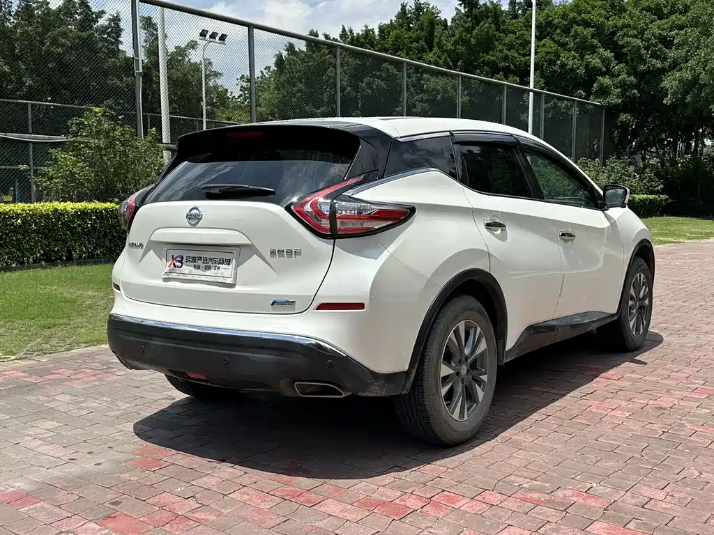 Murano 2.5 L XL 2 WD Connected Luxury