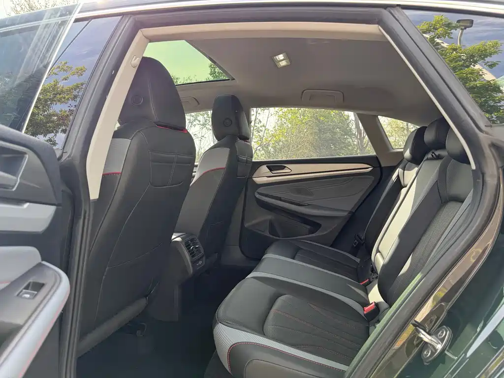Lamando Lamando L 280 TSI DSG Spicy Cool