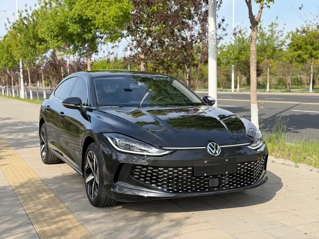 Lamando Lamando L 280 TSI DSG Spicy Cool