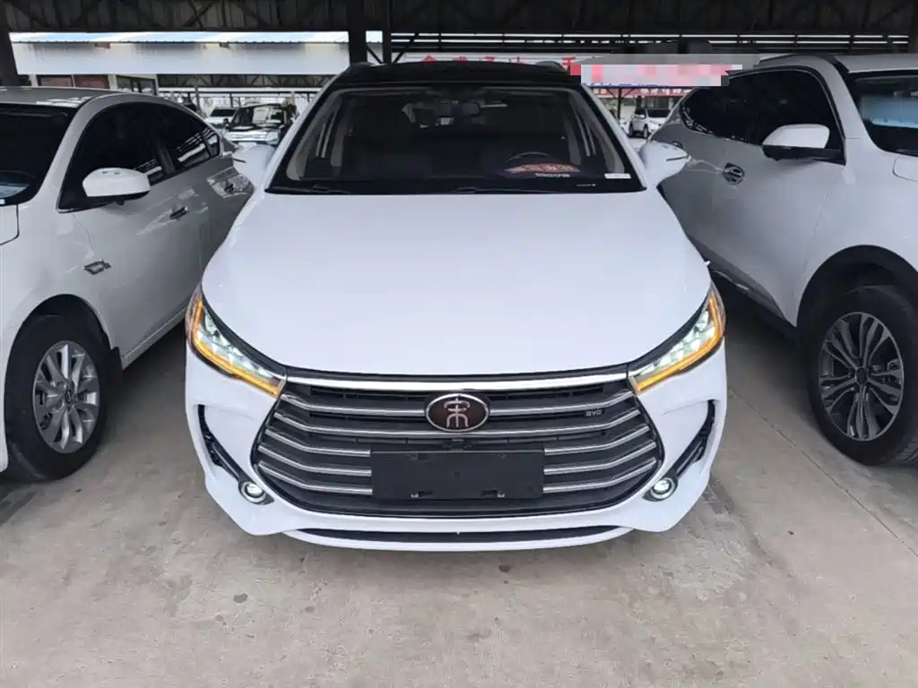 Song MAX 1.5 T Auto Connected Elite 7-seat