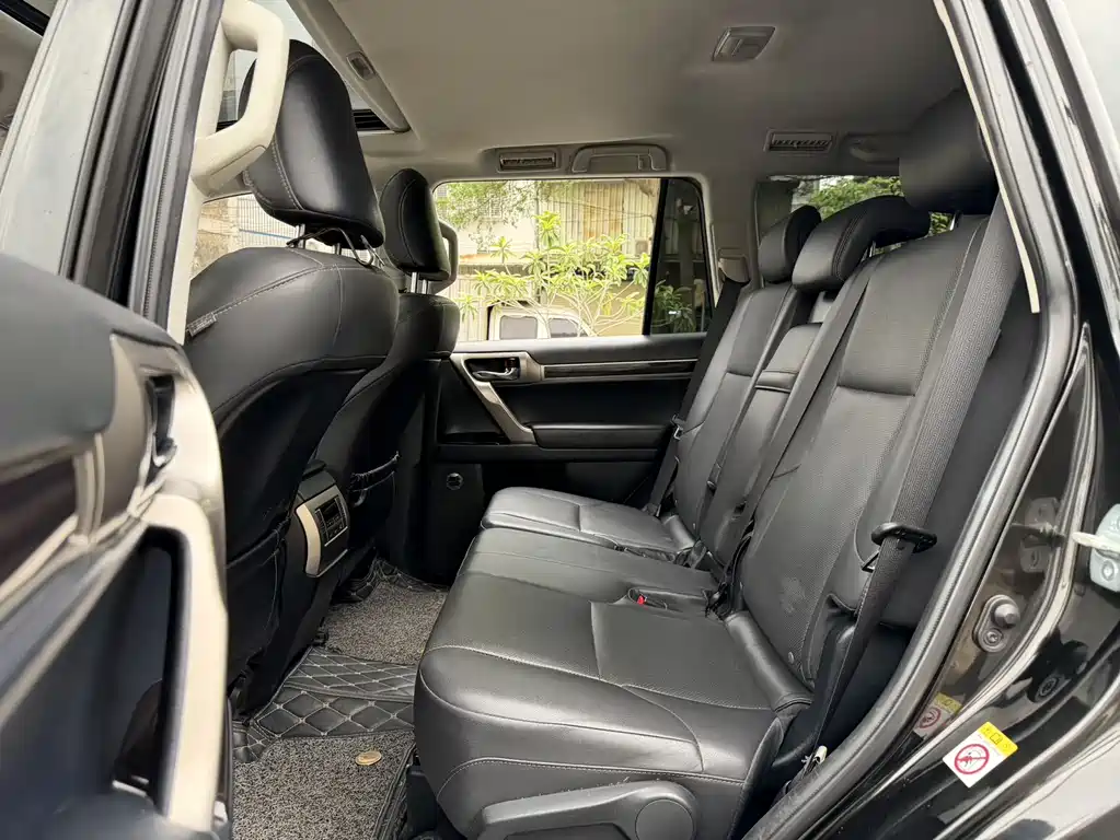 Lexus GX 400 Luxury