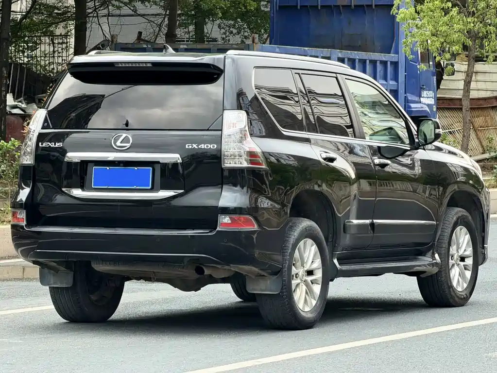 Lexus GX 400 Luxury