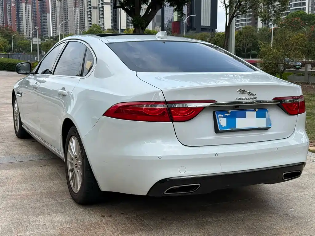 Jaguar XFL XFL 2.0 T 200 PS Elegance