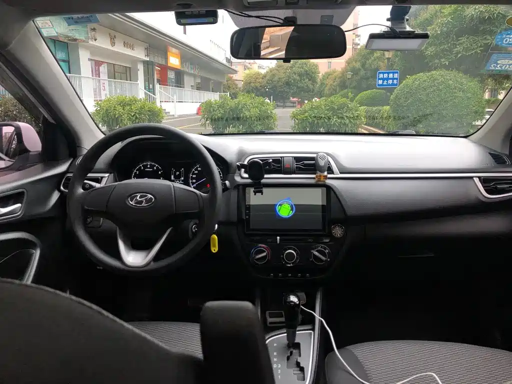 Accent 1.4 L Auto Leap Enjoyment CN-V