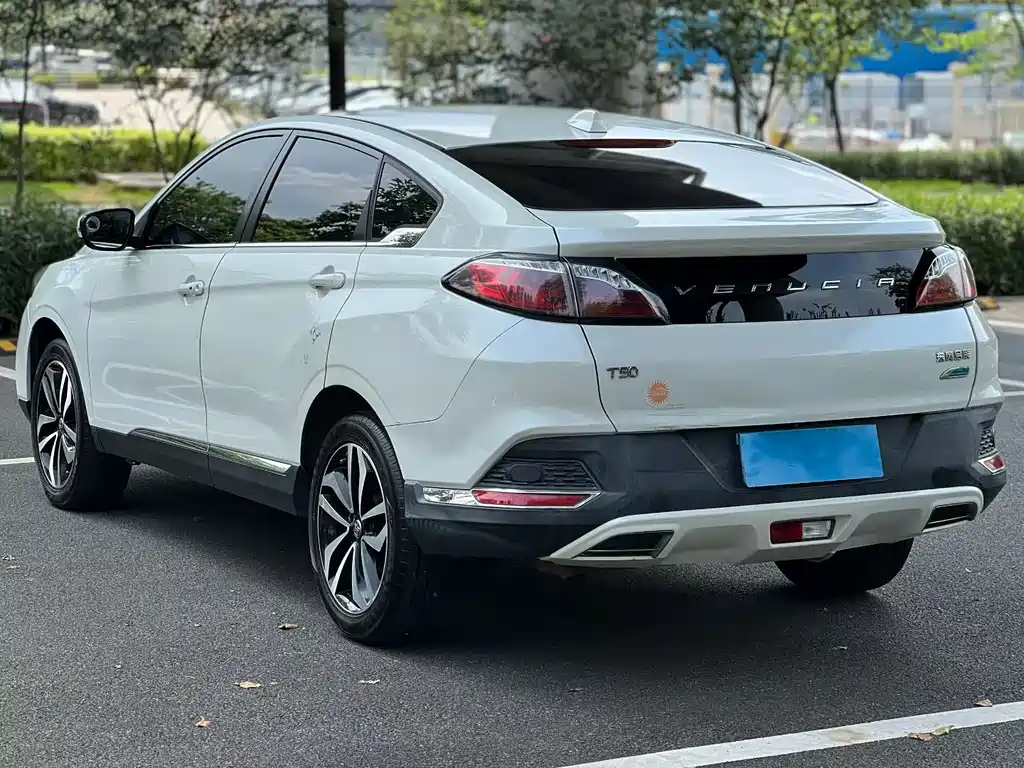 Venucia T90 启辰T90 2018款 2.0 L CVT智联风尚版 国V