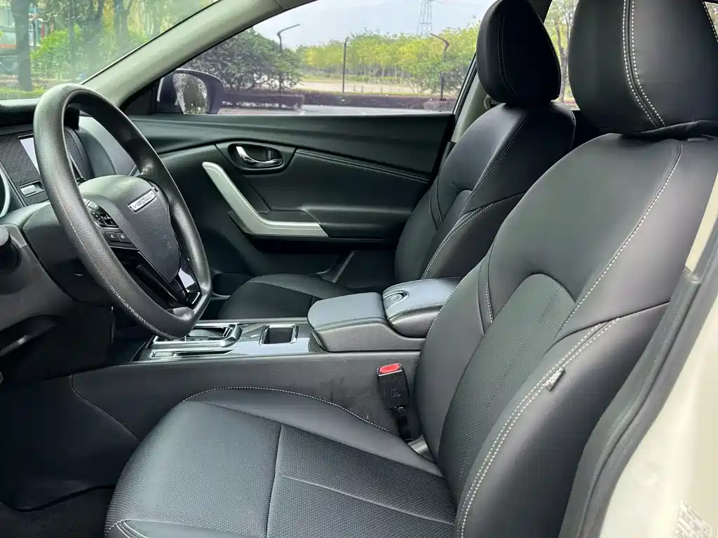 Venucia T90 启辰T90 2018款 2.0 L CVT智联风尚版 国V