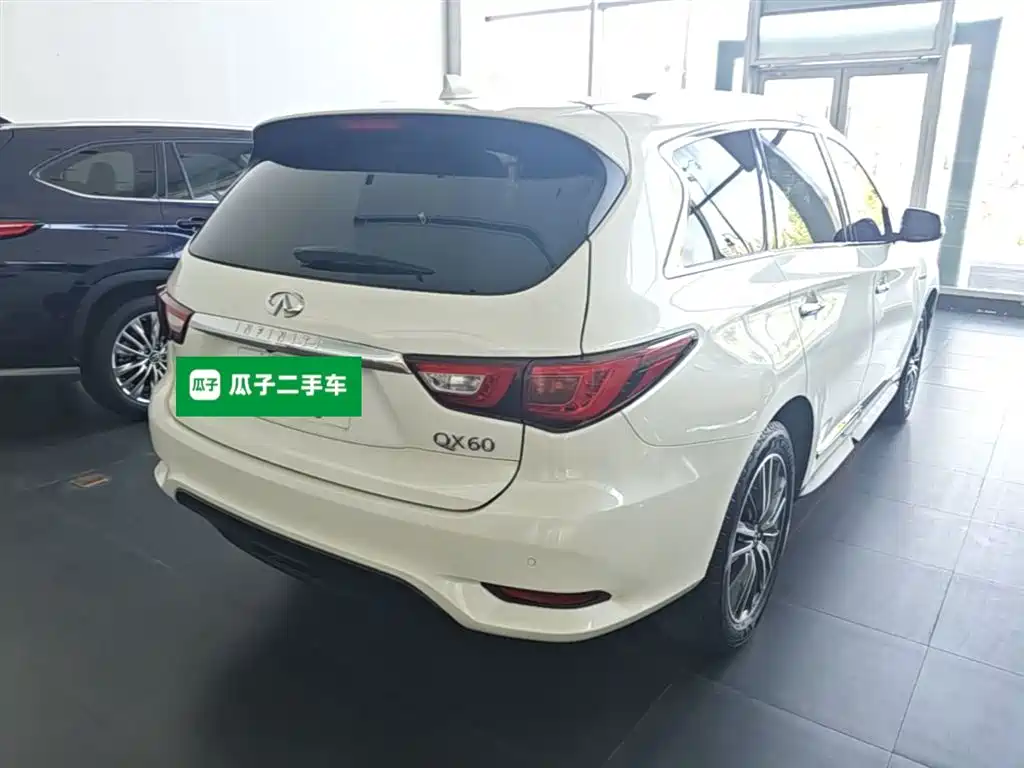 Infiniti QX60 (Import) 英菲尼迪QX60进口 2018款 2.5 S/C Hybrid 两驱卓越版 国VI