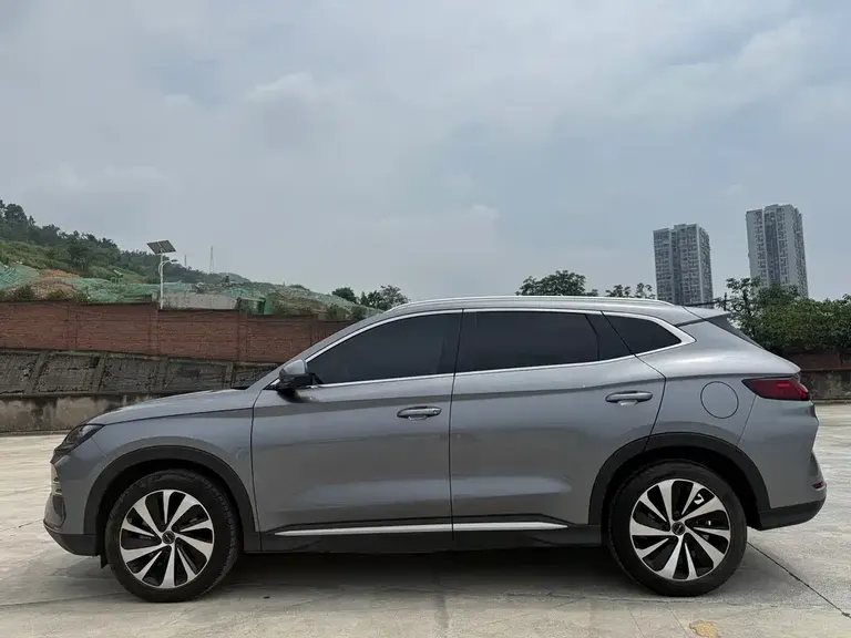 BYD Song PLUS NEV Champion DM-i 110 KM Flagship PLUS