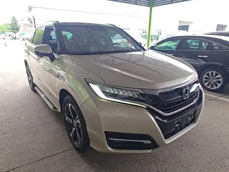 Honda UR-V 370 TURBO 4 WD Premium CN-V