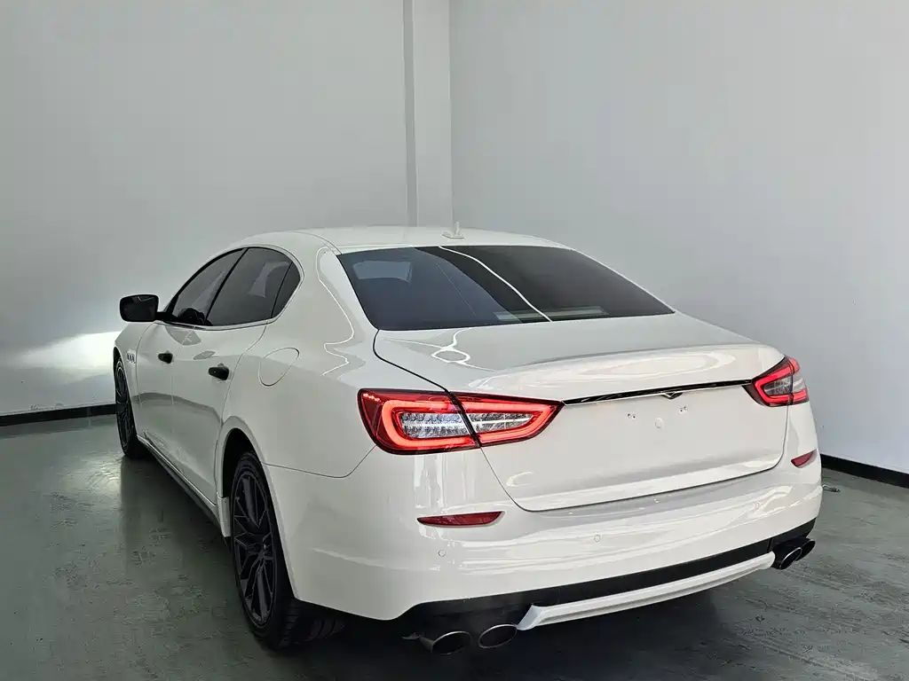Quattroporte 3.0 T Standard