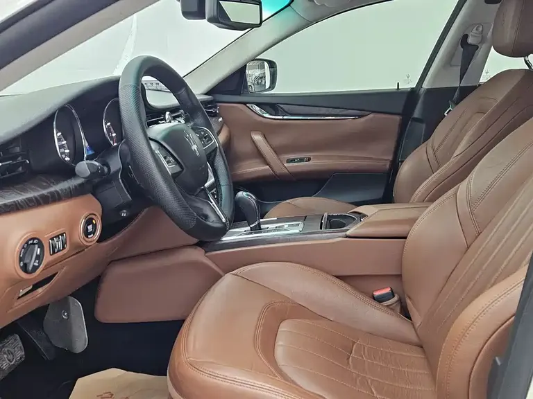 Maserati Quattroporte 3.0 T Standard