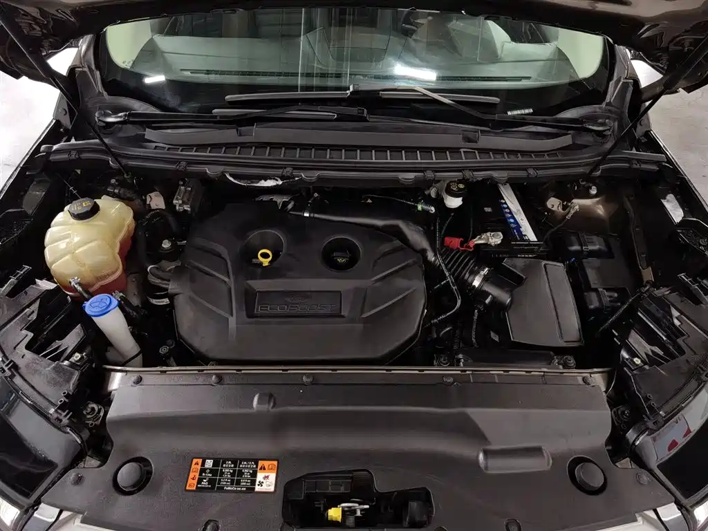 Edge EcoBoost 245 2 WD Grand Sharp 7-seat CN-V