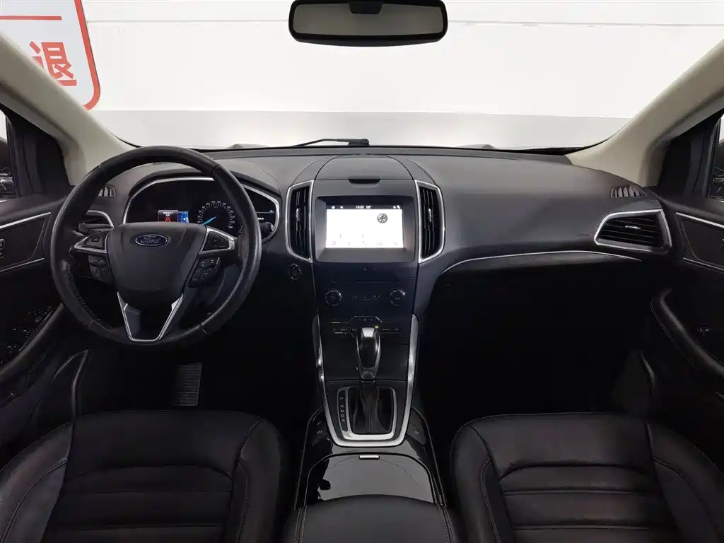 Edge EcoBoost 245 2 WD Grand Sharp 7-seat CN-V