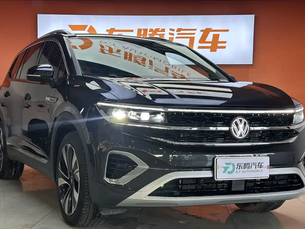 Talagon 380 TSI 4 WD Luxury Premium Realm Pro 6-seat