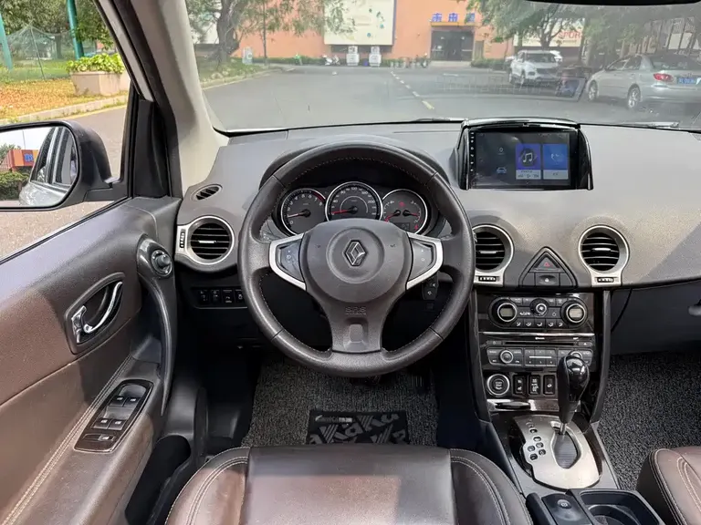 Renault Koleos (Import) 2.5 L 4 WD Comfort
