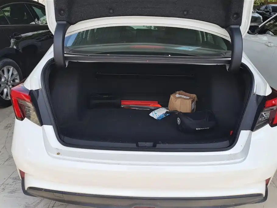 Integra 240 TURBO CVT Tech