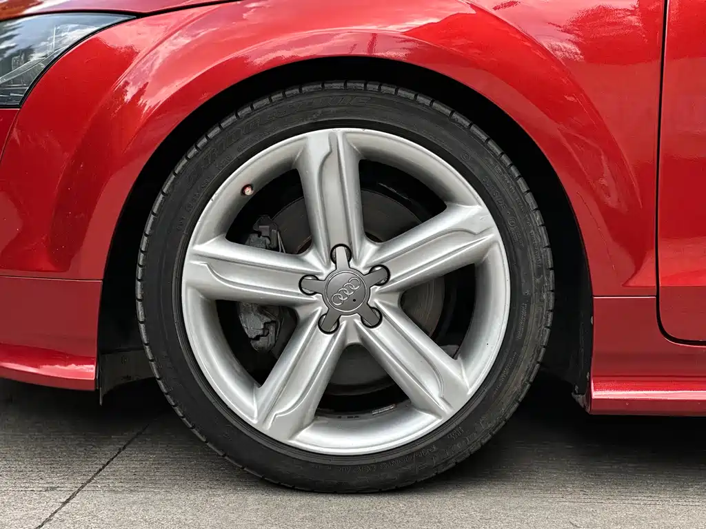 Audi TT 奥迪TT 2013款 TT Coupe 45 TFSI 彩色梦幻版