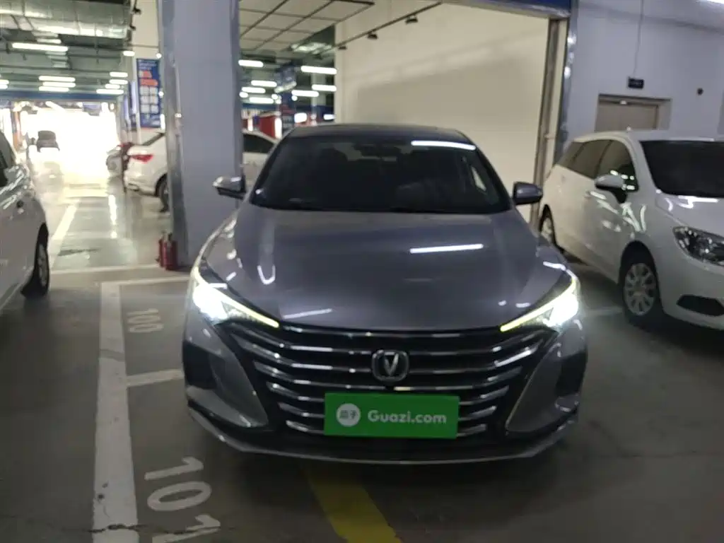 Eado PLUS 1.6 L GDI CVT Luxury