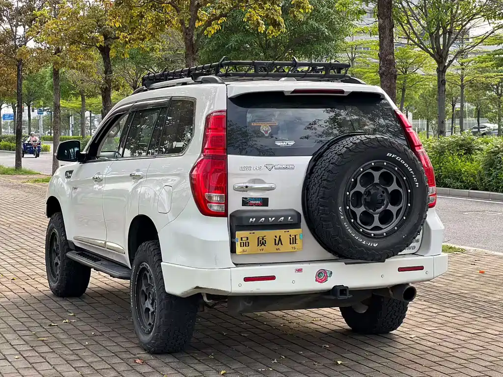 Haval H9 哈弗H9 2016款 2.0 T 四驱尊贵型 7座
