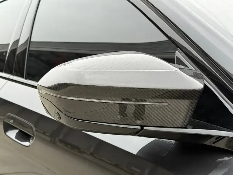 BMW M5 NEV
