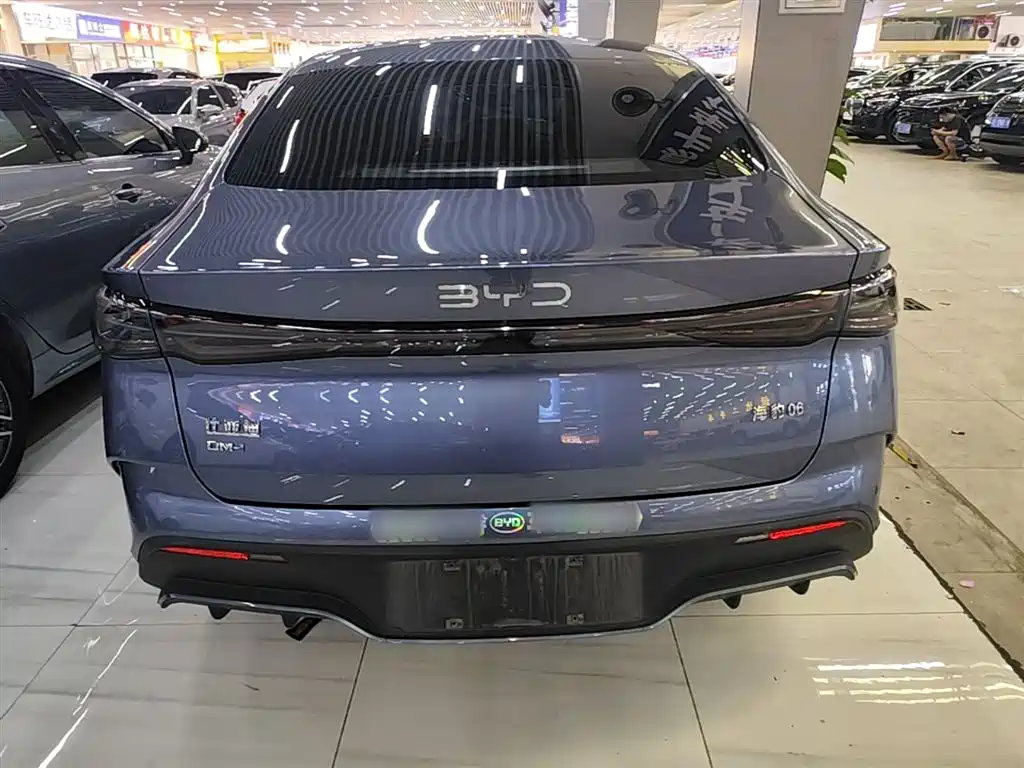 Seal 06 DM-i 80 KM Distinguished