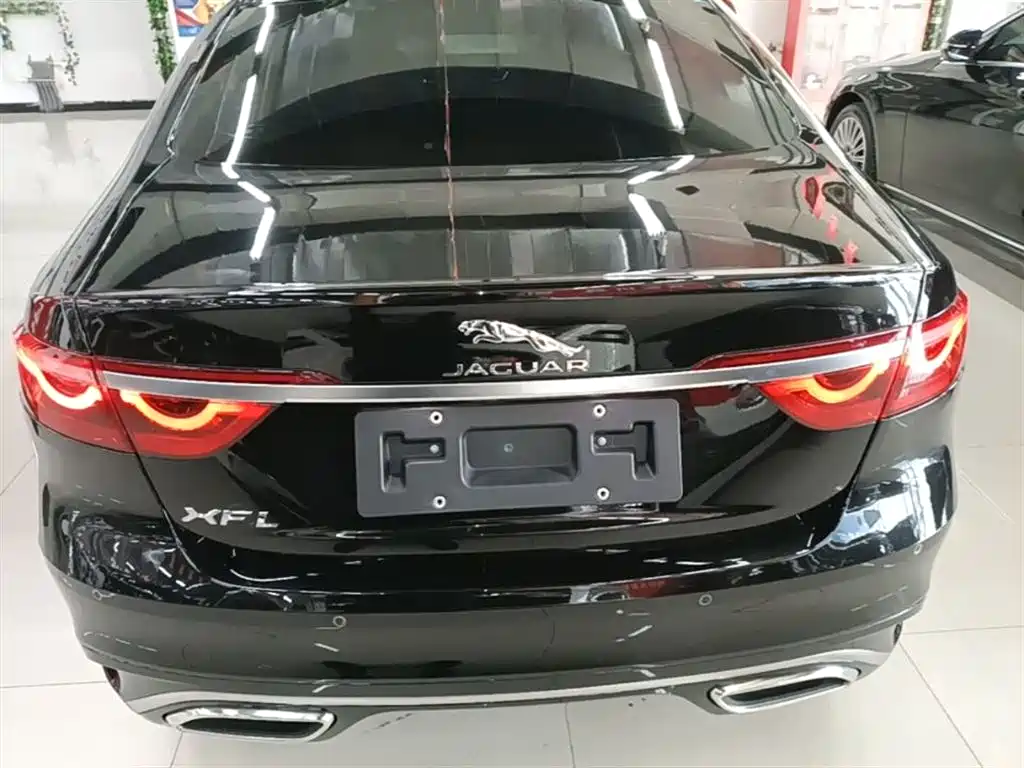 Jaguar XFL 2.0 T P250 2 WD Premium Luxury