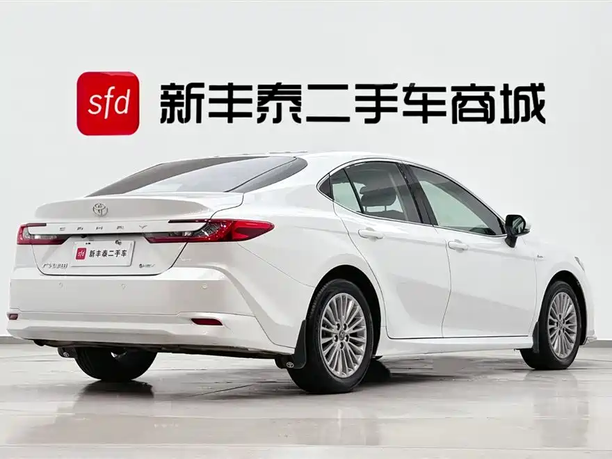 Camry Dual Engine 2.0 HE Elite