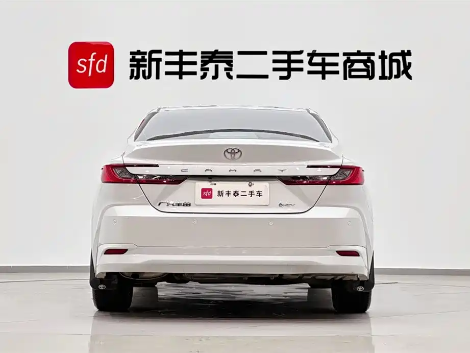 Camry Dual Engine 2.0 HE Elite