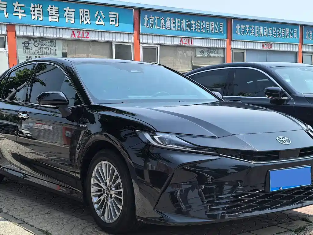 Camry Dual Engine 2.0 HGVP Luxury