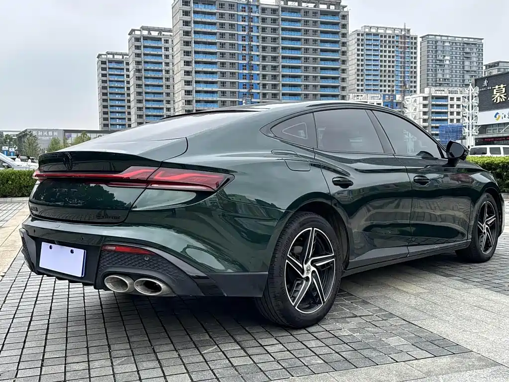 MG7 1.5 T DCT Supreme Beauty Luxury